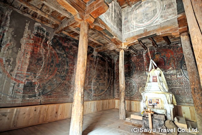 壁画が美しいツァツァプリ僧院
